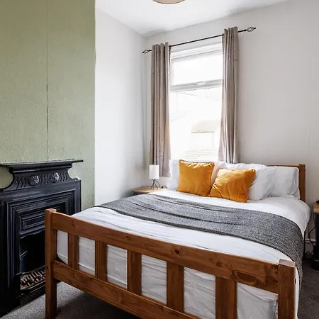 3 Bedroom Perfect For Contractors *