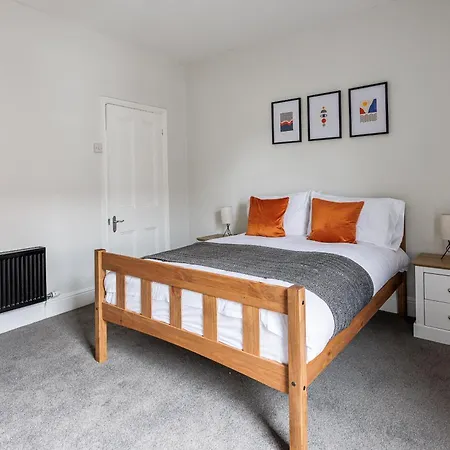 3 Bedroom Perfect For Contractors *