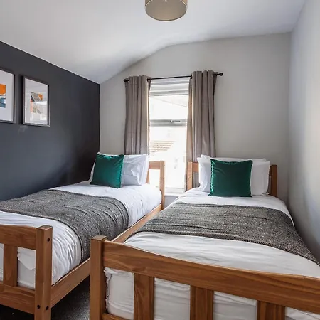 3 Bedroom Perfect For Contractors