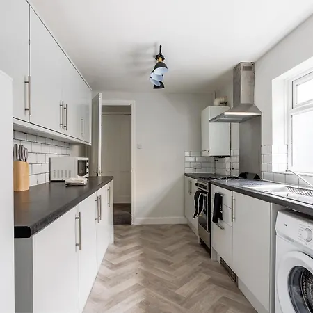 Apartment 3 Bedroom Perfect For Contractors Redcar